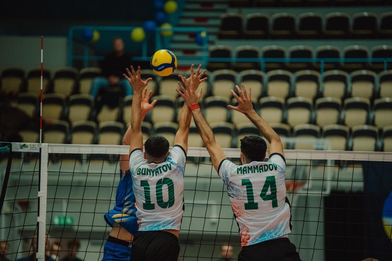 Kişi voleybolçularımız Gürcüstana qalib gəldi Kişi voleybolçularımız Gürcüstana qalib gəldi