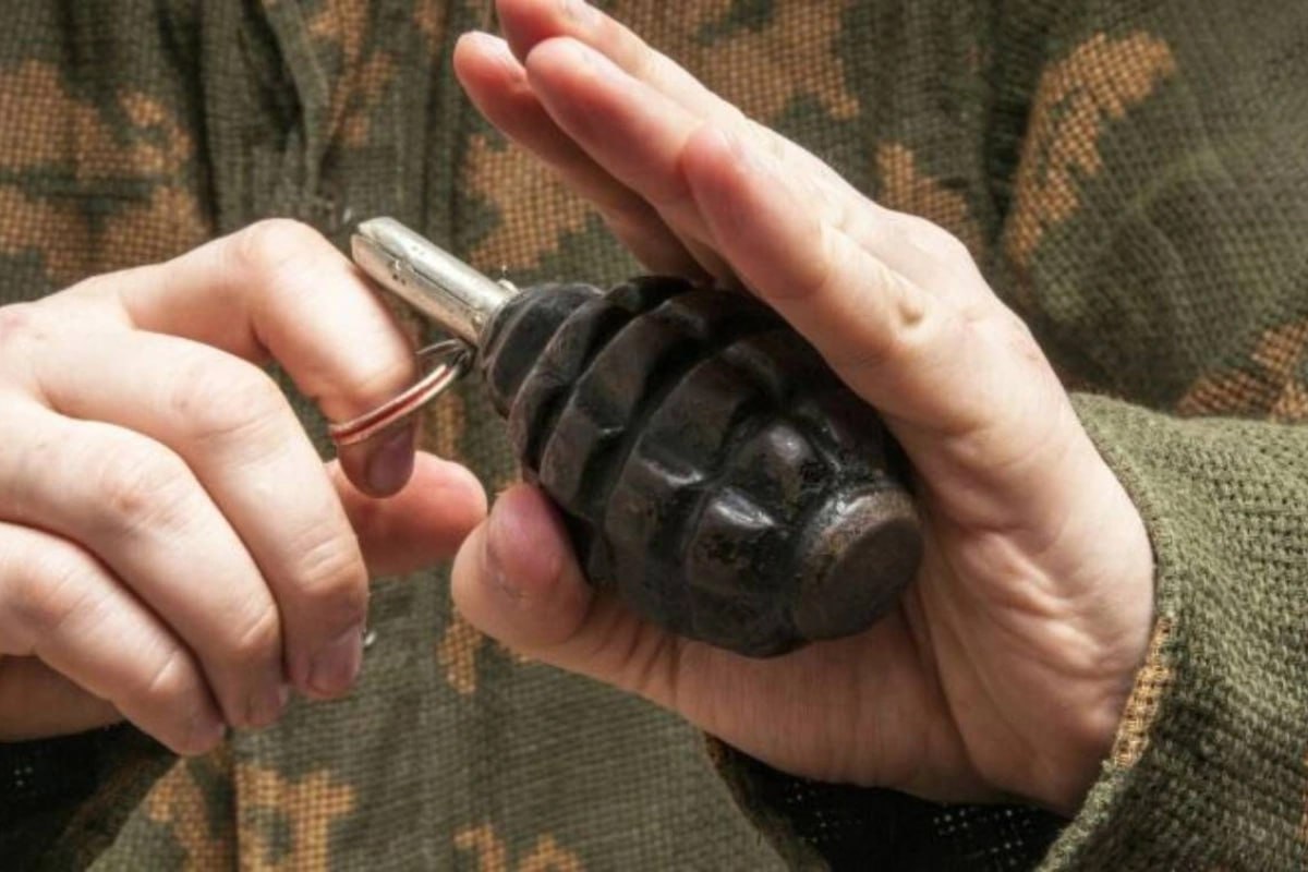 Məscidə qumbara atıldı: 9 ölü, 15 yaralı var