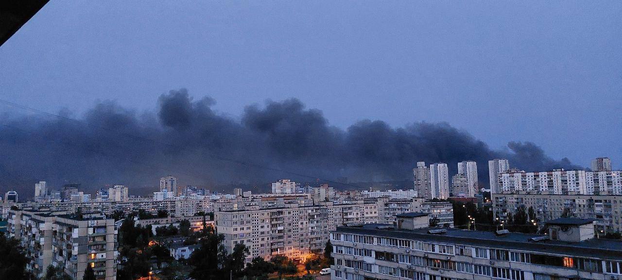 Rusiya Kiyevi BOMBALADI - Şəhər alovlar içində - FOTO/VİDEO