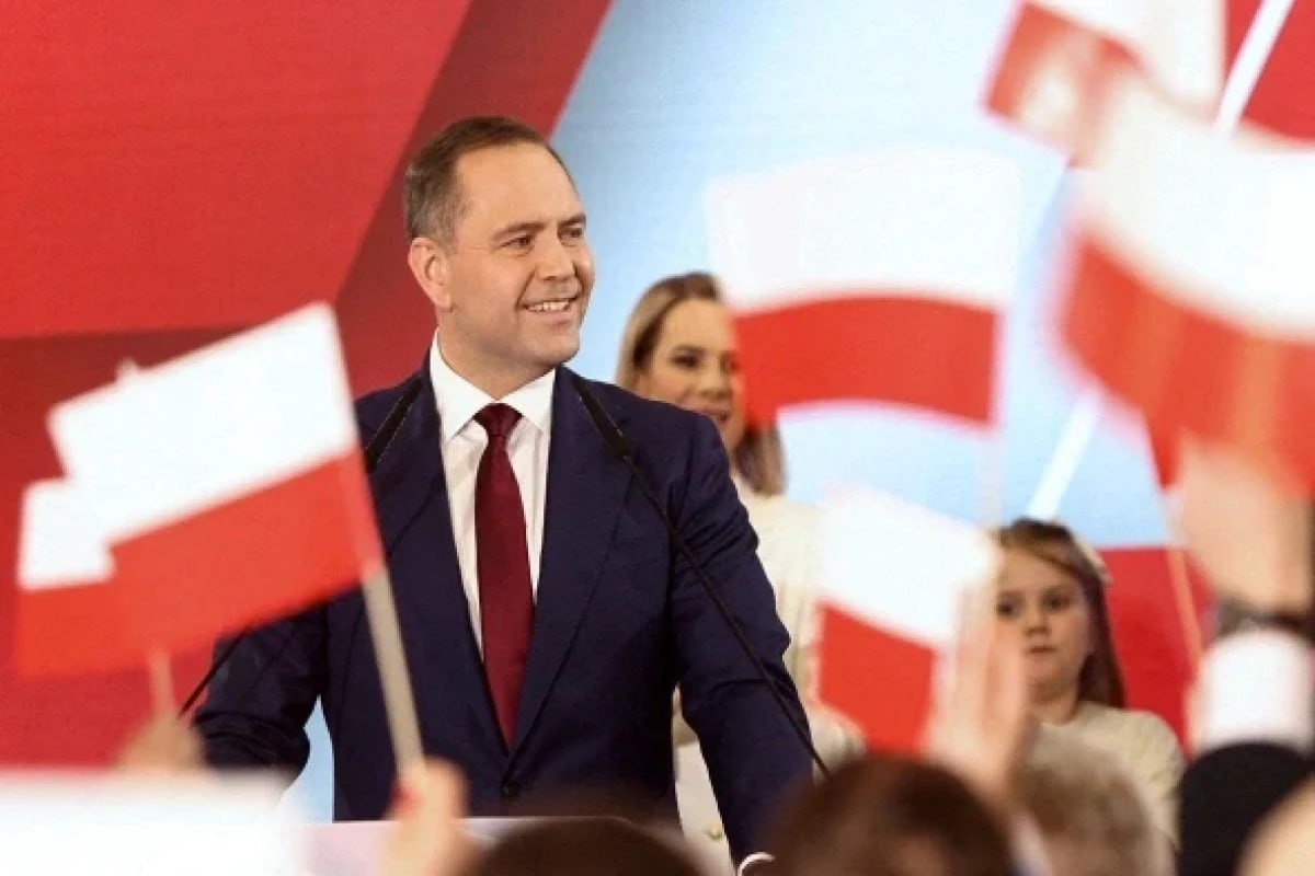 İlham Əliyev Polşanın yeni prezidentini TƏBRİK ETDİ