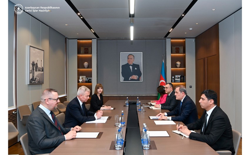Polşalı səfir etimadnaməsinin surətini Ceyhun Bayramova təqdim etdi - FOTO