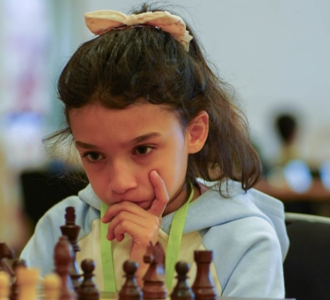 Azərbaycanlı şahmatçı Almaniyada çempion oldu – FOTO