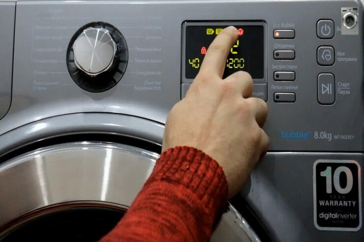Elektrik və su xərclərinə son – Paltaryuyanda bu düymə ilə.... Elektrik və su xərclərinə son – Paltaryuyanda bu düymə ilə....