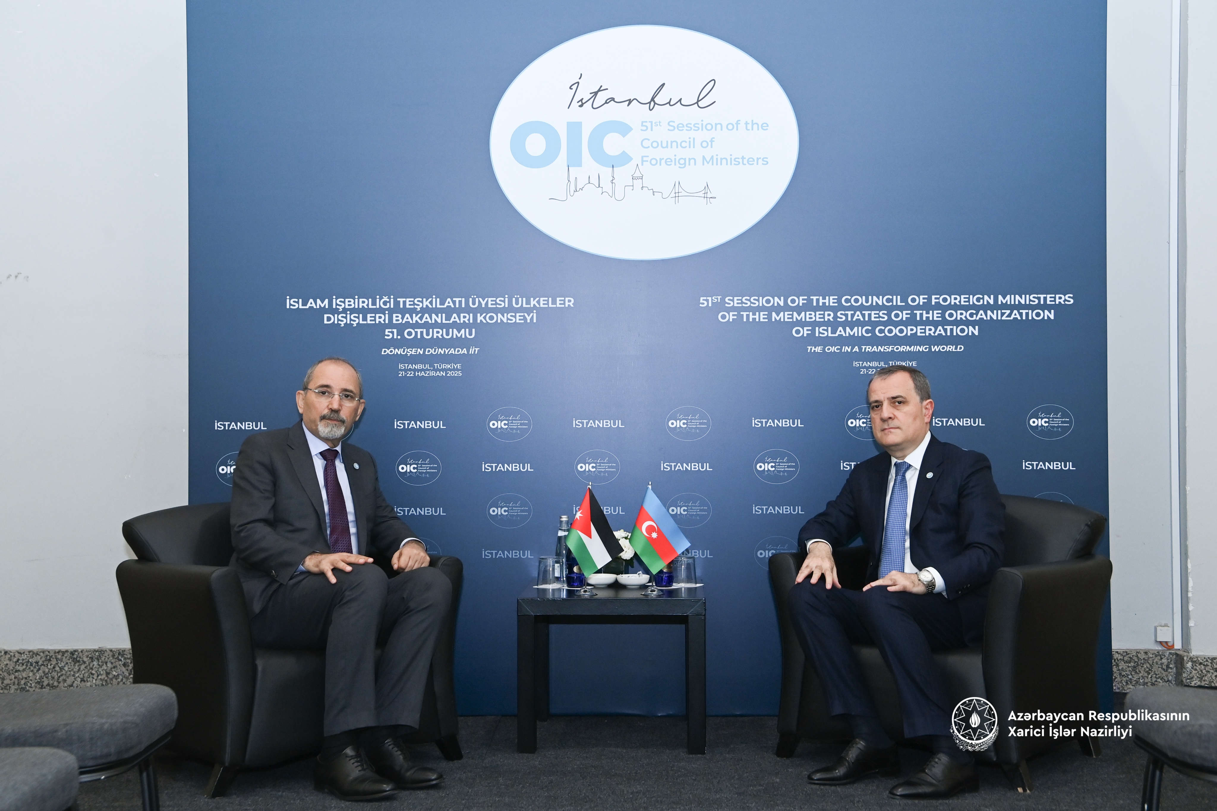 Ceyhun Bayramov iordaniyalı həmkarı ilə regional təhlükəsizliyi müzakirə etdi - FOTO Ceyhun Bayramov iordaniyalı həmkarı ilə regional təhlükəsizliyi müzakirə etdi - FOTO
