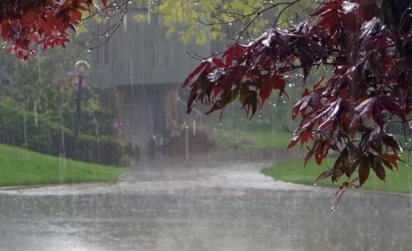 PROQNOZ: Temperatur aşağı düşəcək, leysan yağacaq, dolu düşəcək