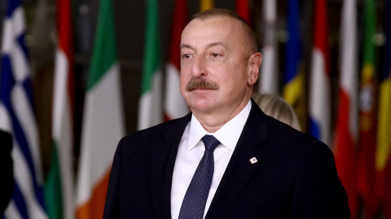 İlham Əliyev: “İtaliya Azərbaycanın bir nömrəli ticarət tərəfdaşıdır" İlham Əliyev: “İtaliya Azərbaycanın bir nömrəli ticarət tərəfdaşıdır"