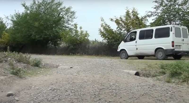 Qəbələnin bu kəndində sakinlər yolsuzluqdan əziyyət çəkir – FOTO