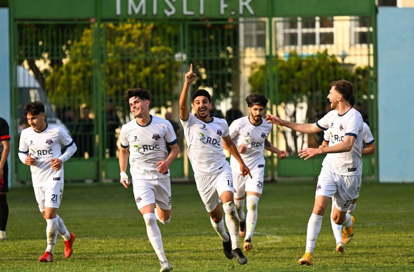 “İmişli” 5 futbolçu ilə “davam” dedi “İmişli” 5 futbolçu ilə “davam” dedi