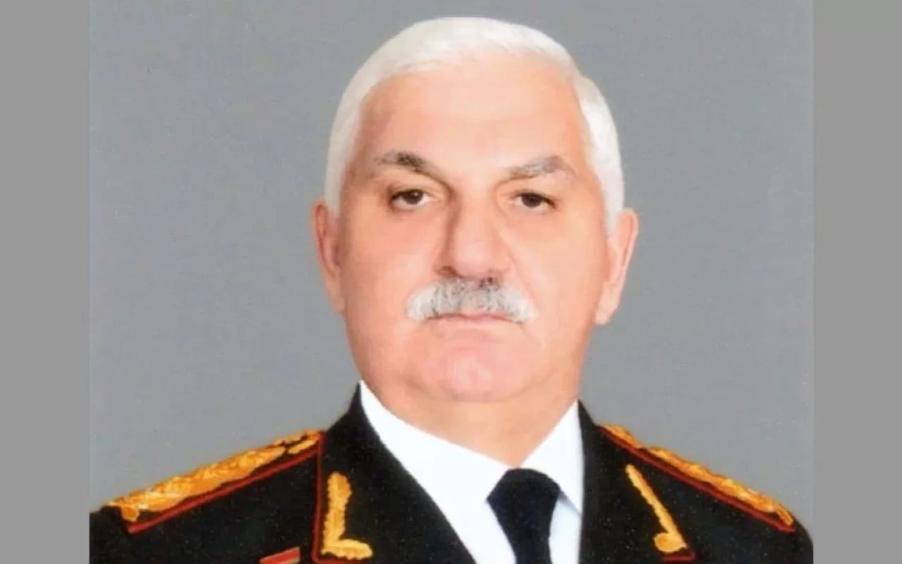 Bəylər Əyyubov Prezidentin Katibliyinin rəisi TƏYİN EDİLDİ Bəylər Əyyubov Prezidentin Katibliyinin rəisi TƏYİN EDİLDİ