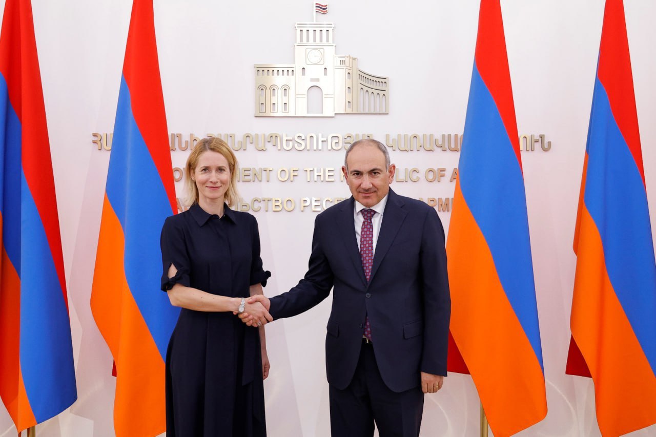 Paşinyan Aİ rəsmisinə Azərbaycanla sülh prosesi barədə MƏLUMAT VERDİ