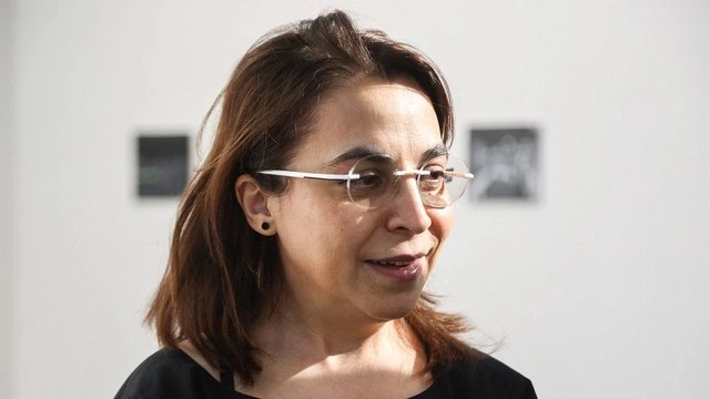 Azərbaycanlı rəssam Rusiyada qiyabi HƏBS EDİLDİ - FOTO Azərbaycanlı rəssam Rusiyada qiyabi HƏBS EDİLDİ - FOTO