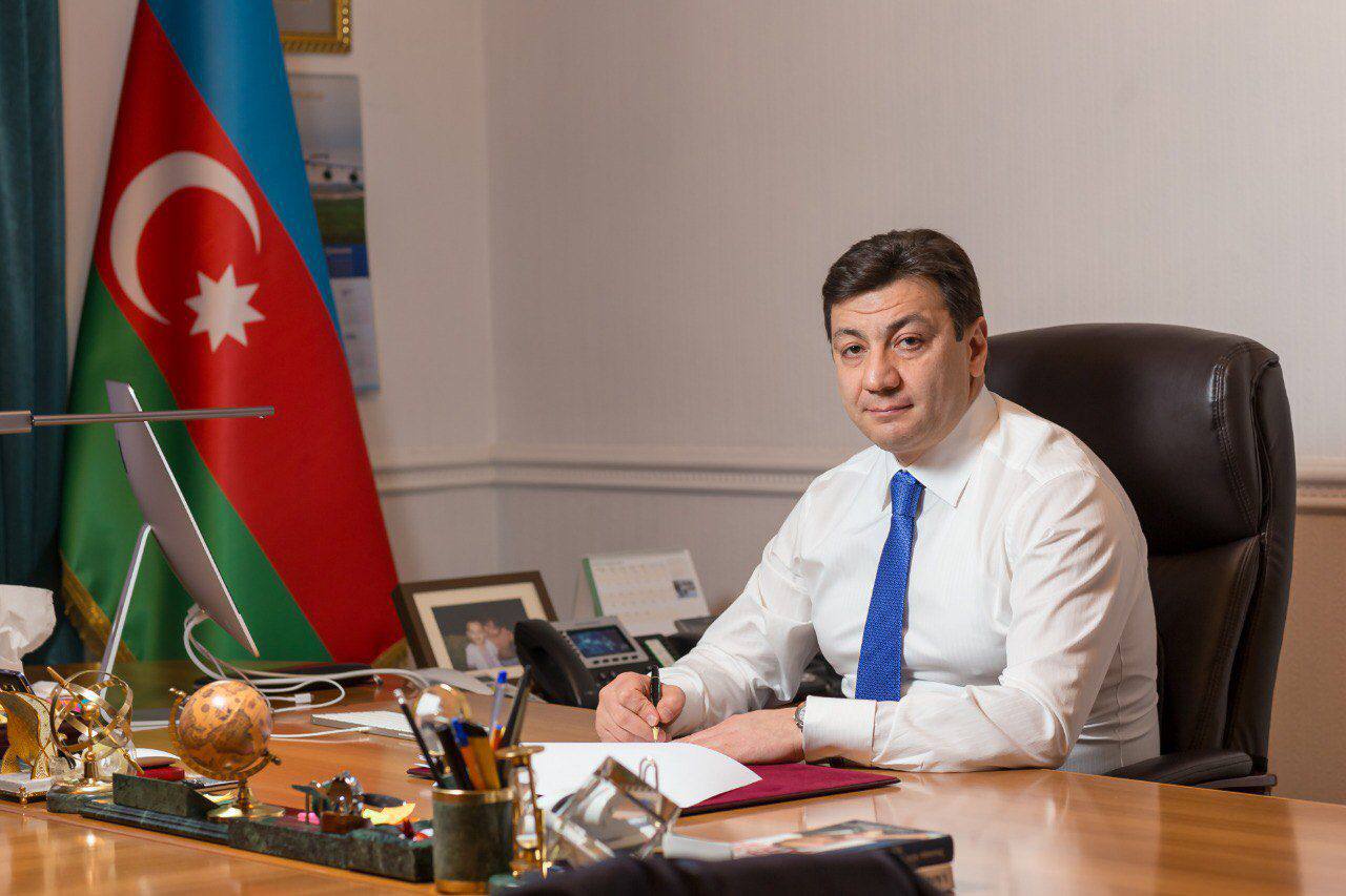 Eks-səfir: "Yaranmış vəziyyət bütün region üçün kifayət qədər riskli və həssasdır"