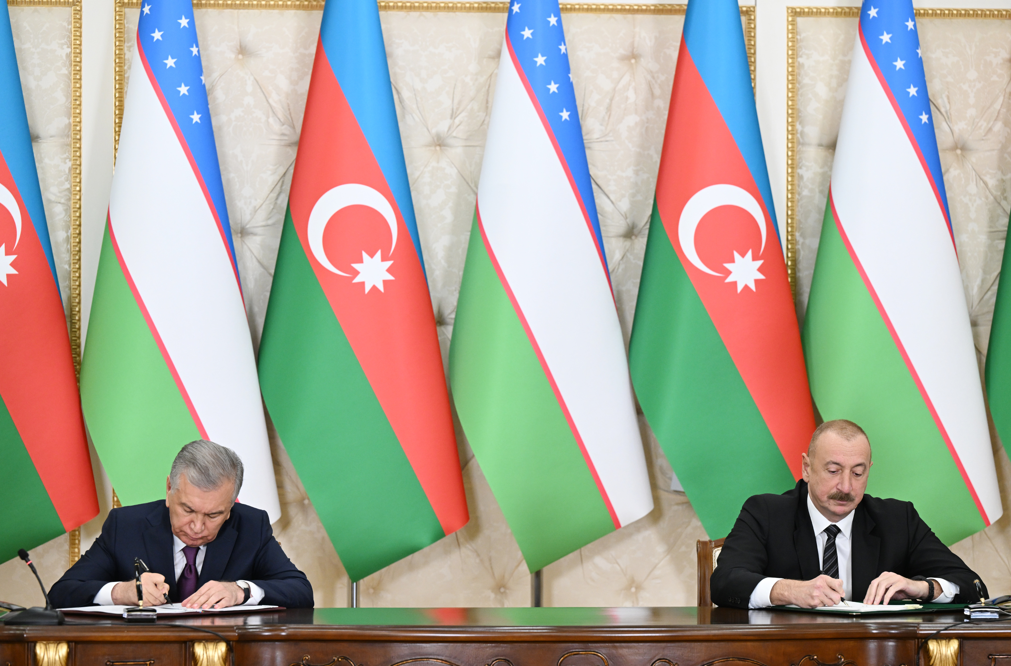 Azərbaycan ilə Özbəkistan arasında bir sıra sənədlər imzalandı - FOTO