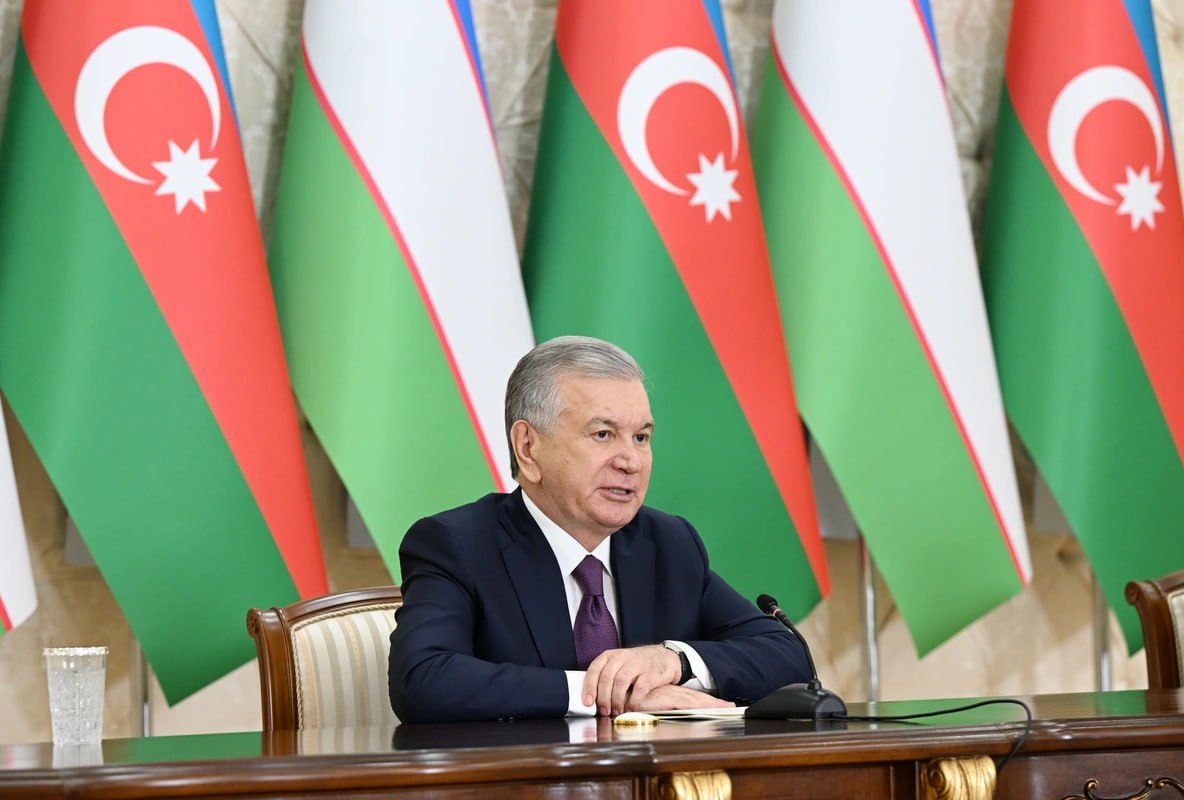 Şavkat Mirziyoyev: "İlham Heydər oğlu ilə idman barədə çox danışırıq" Şavkat Mirziyoyev: "İlham Heydər oğlu ilə idman barədə çox danışırıq"
