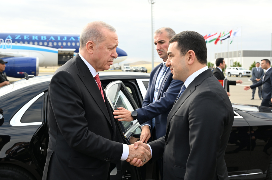 Ərdoğanın Azərbaycana səfəri başa çatdı - FOTO Ərdoğanın Azərbaycana səfəri başa çatdı - FOTO