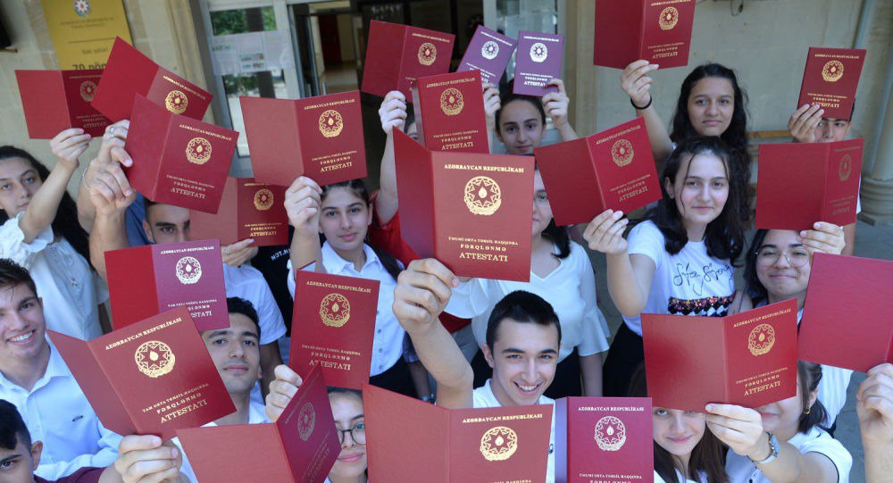 Məktəbi fərqlənmə attestatı ilə bitirən şagirdlərin SAYI AÇIQLANDI Məktəbi fərqlənmə attestatı ilə bitirən şagirdlərin SAYI AÇIQLANDI