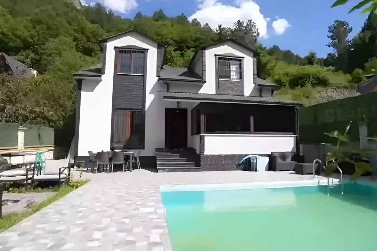 Tanınmış aparıcının təbiət qoynundakı villası nümayiş olundu - FOTO Tanınmış aparıcının təbiət qoynundakı villası nümayiş olundu - FOTO