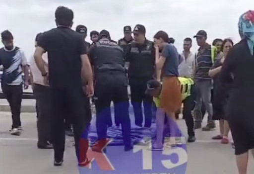 Bakıda səkiyə çıxan maşın ana və qızını vurdu – Ölən var - VİDEO Bakıda səkiyə çıxan maşın ana və qızını vurdu – Ölən var - VİDEO