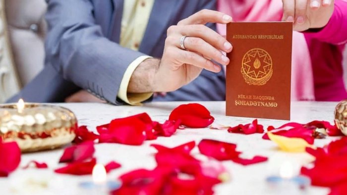 Nikahların sayı artıb, boşanmalar azalıb – RƏQƏMLƏR Nikahların sayı artıb, boşanmalar azalıb – RƏQƏMLƏR