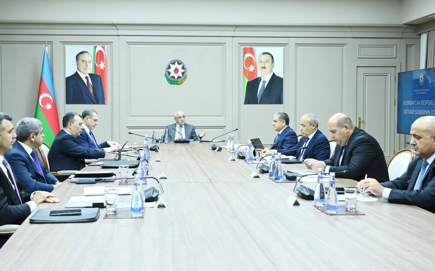 Baş nazir İqtisadi Şuranı toplayıb tapşırıqlar verdi - FOTO Baş nazir İqtisadi Şuranı toplayıb tapşırıqlar verdi - FOTO