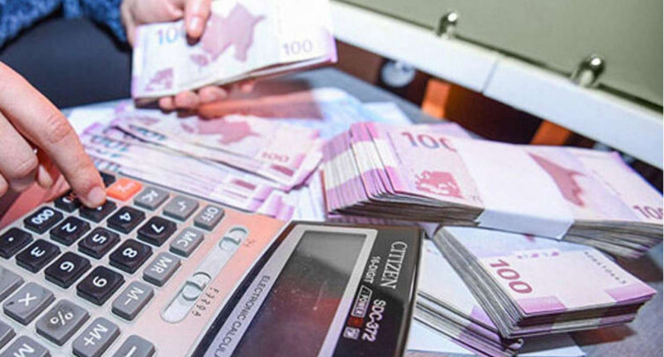 Azərbaycanda bu şəxslərin maaşı 3743 manat oldu