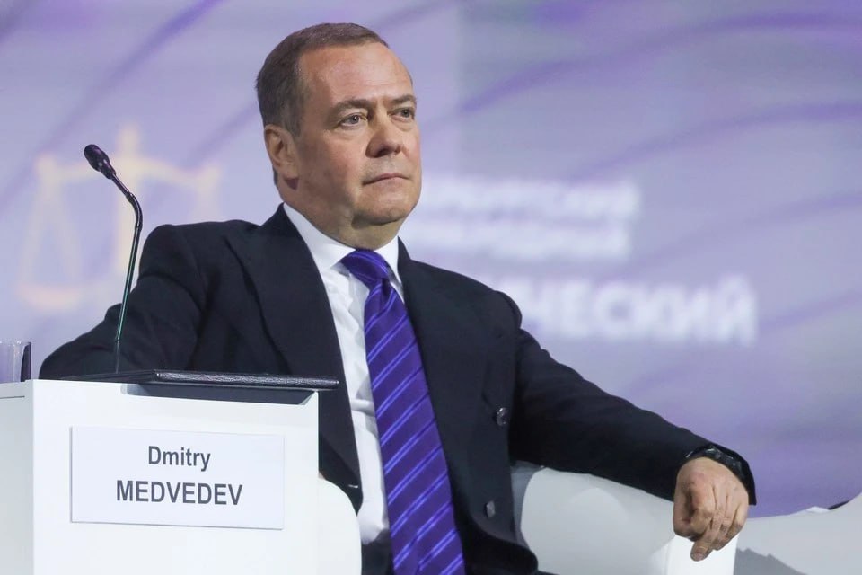 Medvedev: “Trampın ultimatumu Rusiya üçün heç bir əhəmiyyət daşımır”