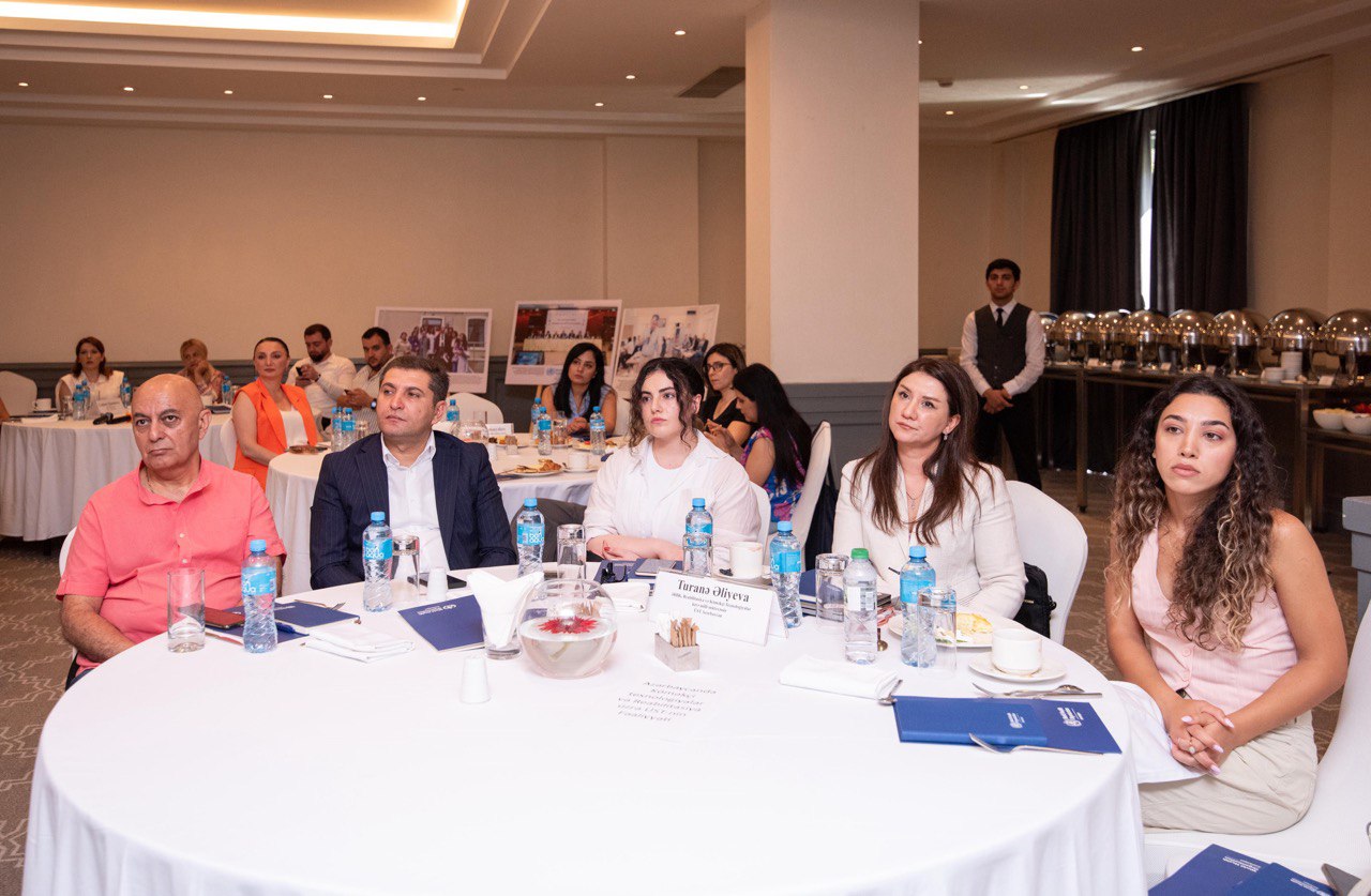 ÜST-nin Azərbaycandakı nümayəndəliyi media nümayəndələri ilə bir araya gəldi – FOTO