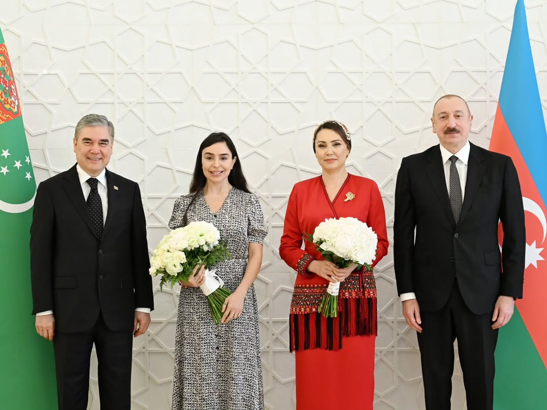 Leyla Əliyeva Berdiməhəmmədov və qızı ilə görüşdən FOTOLAR paylaşdı Leyla Əliyeva Berdiməhəmmədov və qızı ilə görüşdən FOTOLAR paylaşdı