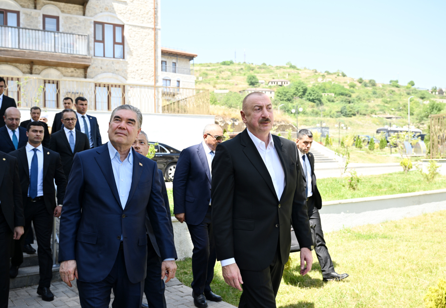 İlham Əliyev və Qurbanqulu Berdiməhəmmədov Şuşada – FOTO