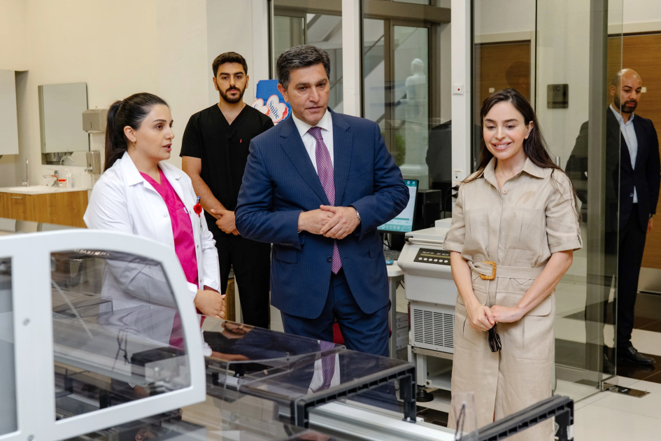 Leyla Əliyeva “Məlhəm Hospital”ı ziyarət etdi - FOTO Leyla Əliyeva “Məlhəm Hospital”ı ziyarət etdi - FOTO