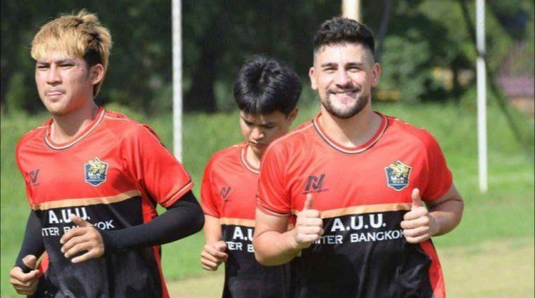 Azərbaycanlı futbolçu bu ölkədə klubunu dəyişdi Azərbaycanlı futbolçu bu ölkədə klubunu dəyişdi