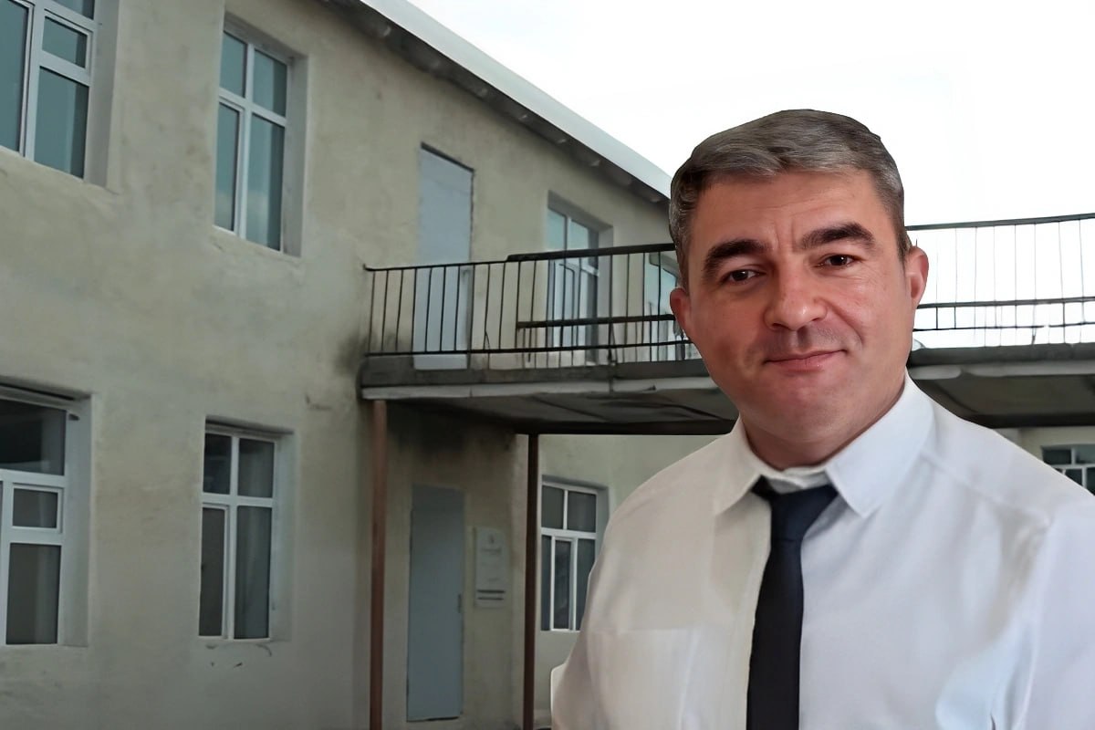 Səs yazısı yayılan məktəb direktoru işdən ÇIXARILDI Səs yazısı yayılan məktəb direktoru işdən ÇIXARILDI