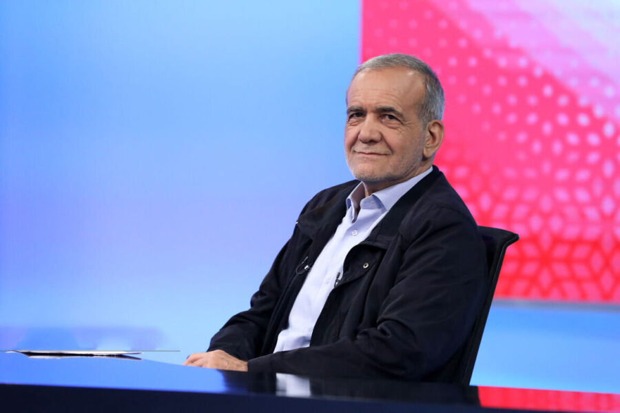 Pezeşkianın jurnalistlə Azərbaycan dilində zarafat etməsi gündəm oldu – VİDEO