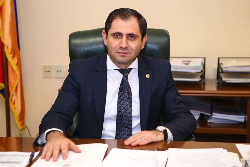 Ermənistan müdafiə nazirinin keçmiş müşaviri HƏBS OLUNDU - FOTO