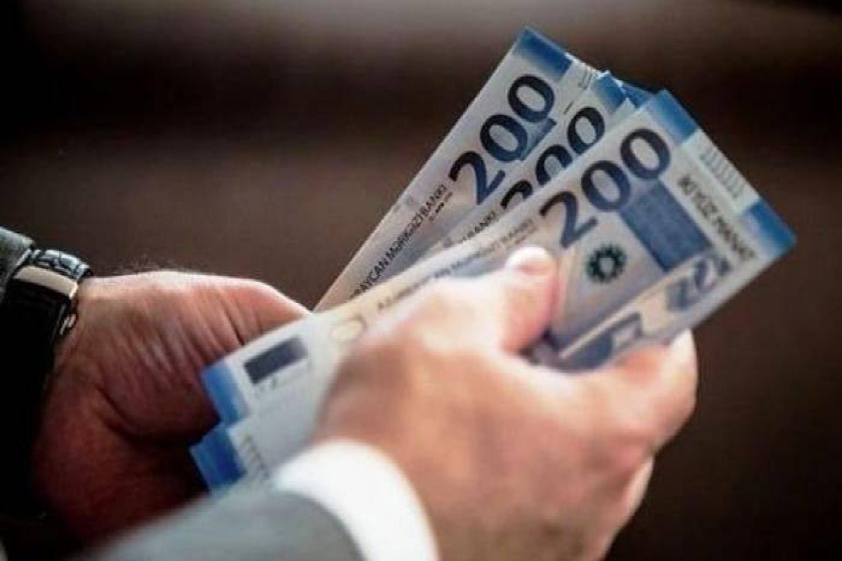 Azərbaycanda orta aylıq əmək haqqı 1 097 manata çatdı