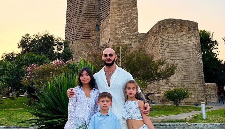 Rusiyanın məşhur ulduzu ailəsi ilə Bakıda - FOTOLAR