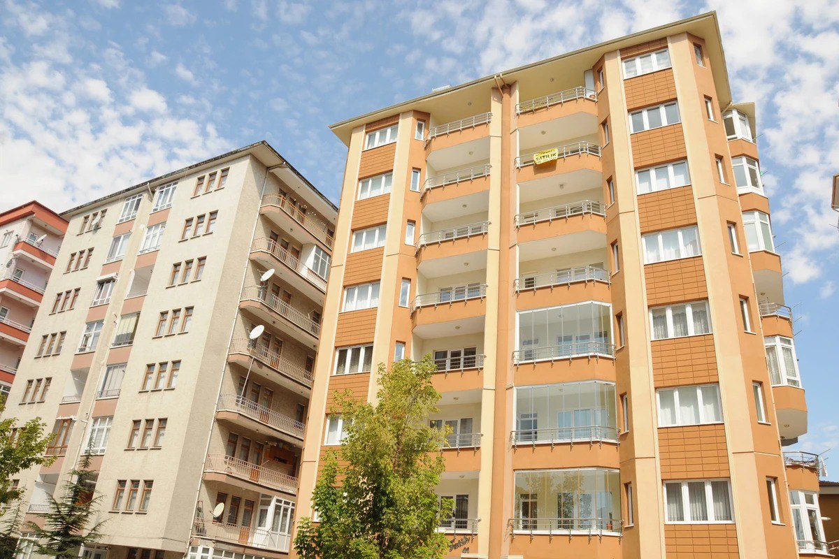 Qovlarda köhnə tikililər söküləcək, müasir yaşayış kompleksləri tikiləcək - RƏSMİ