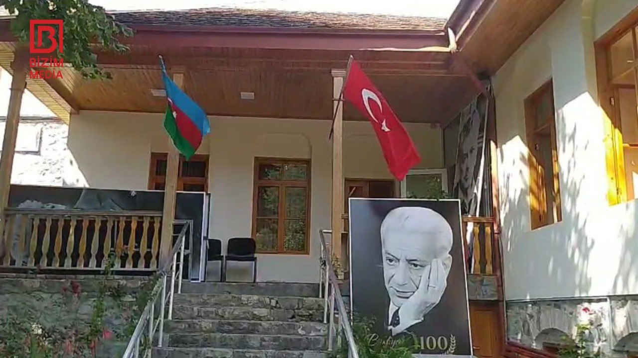Bəxtiyar Vahabzadənin 100 illiyi: Xalq şairinin ev-muzeyindən görüntülər - FOTO /VİDEO