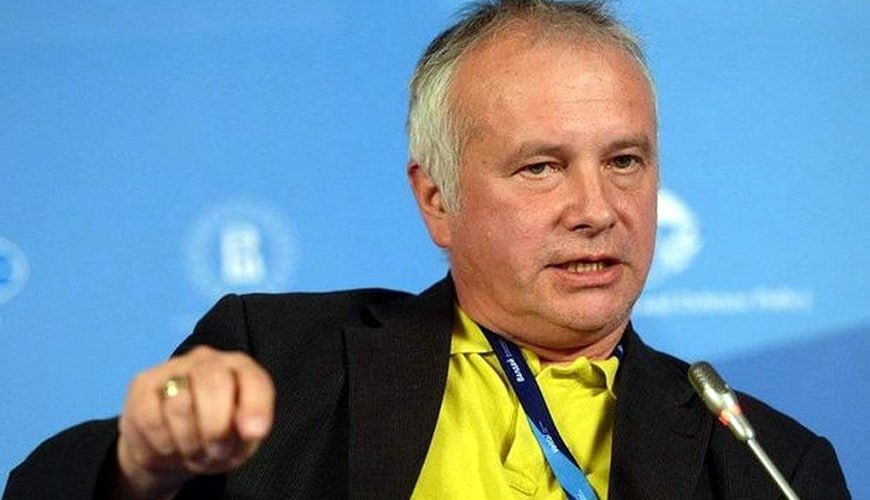 Alman politoloqdan ŞOK PROQNOZ: Tramp payızda Rusiyaya gedəcək Alman politoloqdan ŞOK PROQNOZ: Tramp payızda Rusiyaya gedəcək