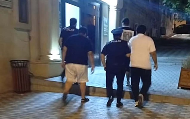 SON DƏQİQƏ! Şəhidlərə hörmətsizlik edən turistlərə cinayət işi AÇILDI – RƏSMİ/VİDEO