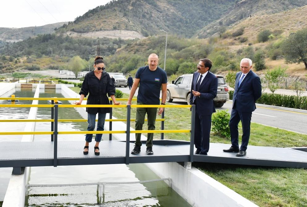 Prezident və birinci xanım Kəlbəcərdə elektrik stansiyalarının AÇILIŞINDA