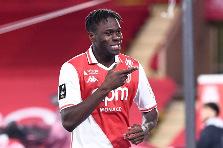 “Qalatasaray”dan 35 milyonluq transfer