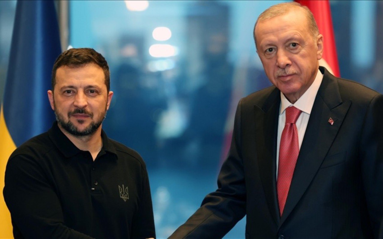 Zelenski Ərdoğanla “Bayraktar” zavodu və Azərbaycan səfirliyinin ruslar tərəfindən vurulmasını MÜZAKİRƏ ETDİ