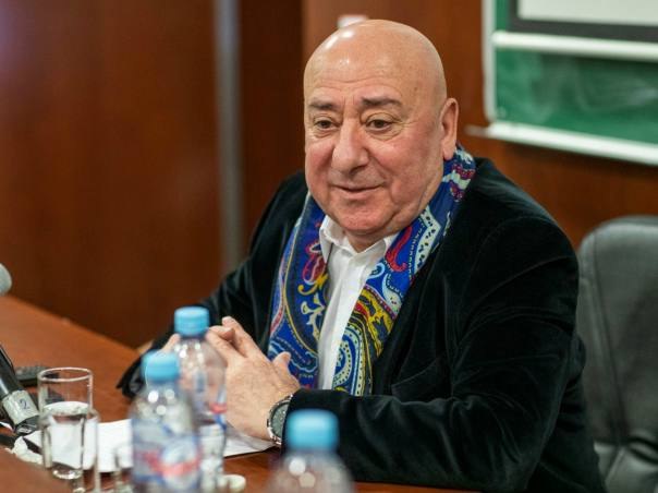 Moskva Satira Teatrının keçmiş direktoru SAXLANILDI