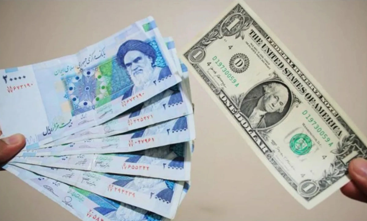 İranda dolların məzənnəsi REKORD vurdu İranda dolların məzənnəsi REKORD vurdu