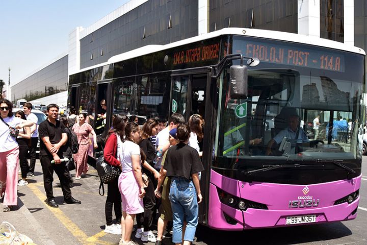 “Ailədən 4 nəfər marşrutdan istifadə etsə, aylıq nəqliyyat xərci 400 manata çatacaq” – Ekspertdən ETİRAZ