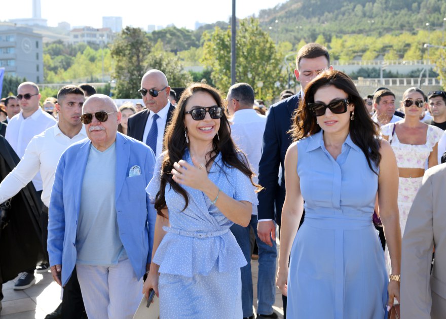 Klassik avtomobillərin yürüşü və çövkən oyunu keçirildi - Leyla Əliyeva TƏDBİRDƏ - FOTO