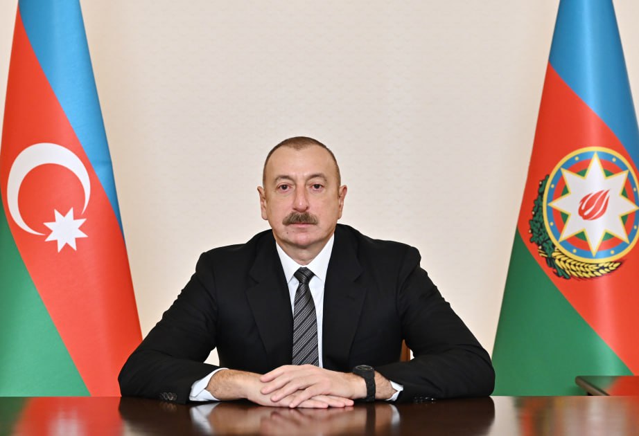 İlham Əliyev: "Hindistan beynəlxalq təşkilatlarda Azərbaycandan qisas almağa çalışır" İlham Əliyev: "Hindistan beynəlxalq təşkilatlarda Azərbaycandan qisas almağa çalışır"
