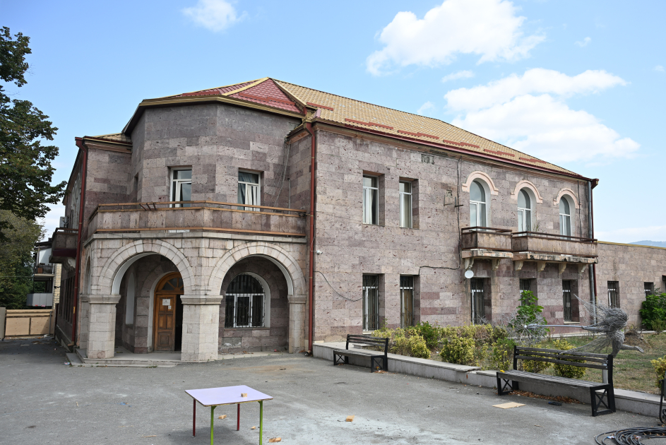 SON DƏQİQƏ: Xankəndidə qondarma rejimin bu binası da sökülür – FOTO/VİDEO