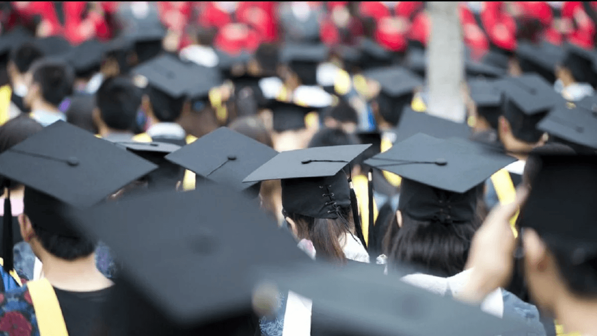Azərbaycanda ən yüksək təhsil haqqı olan universitetlər Azərbaycanda ən yüksək təhsil haqqı olan universitetlər